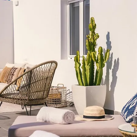 Casa Lola *